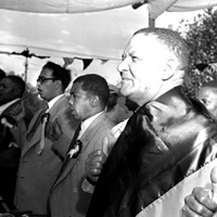 Moroka and Dadoo calling for volunteers for the Defiance Campaign, Freedom Square, Fordburg. 1952. Source: Jurgen Schaderberg ©